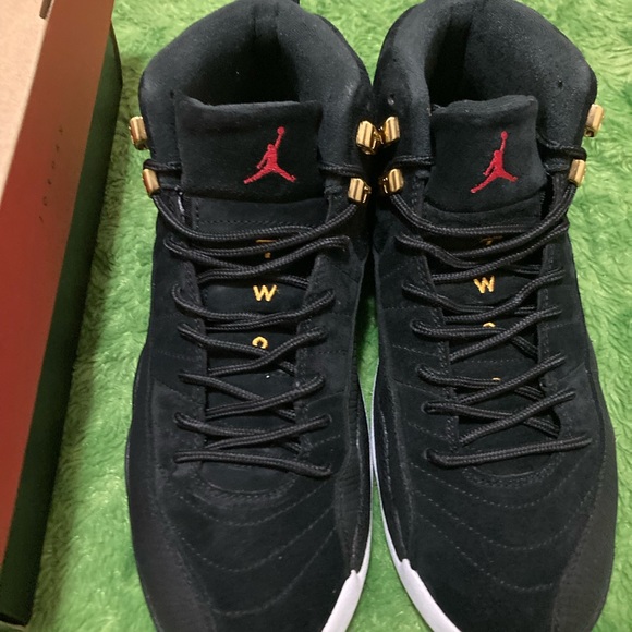 Jordan 12 “Reverse Taxi” size 9 - Picture 2 of 4